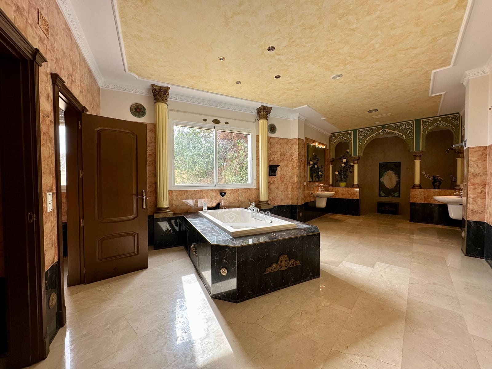 6 soverom Villa til salgs i Coveta Fuma med svømmebasseng garasje - € 950 000 (Ref: 8851698)