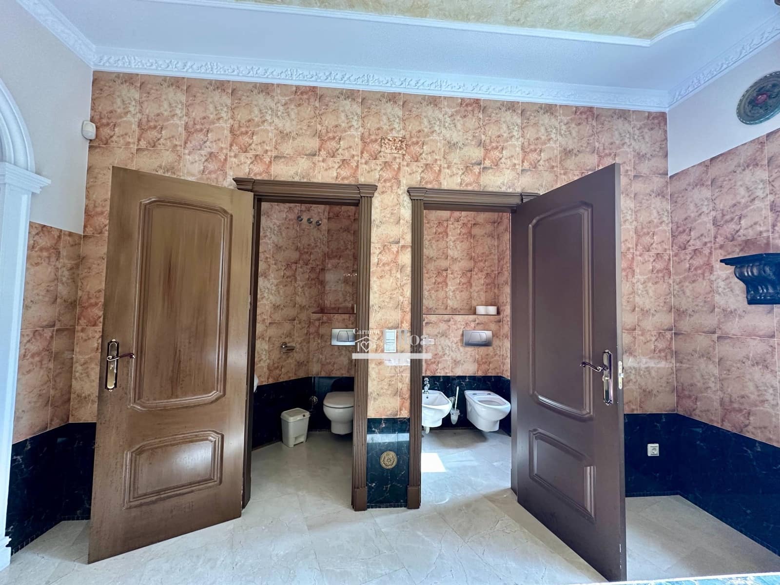 6 soverom Villa til salgs i Coveta Fuma med svømmebasseng garasje - € 950 000 (Ref: 8851698)