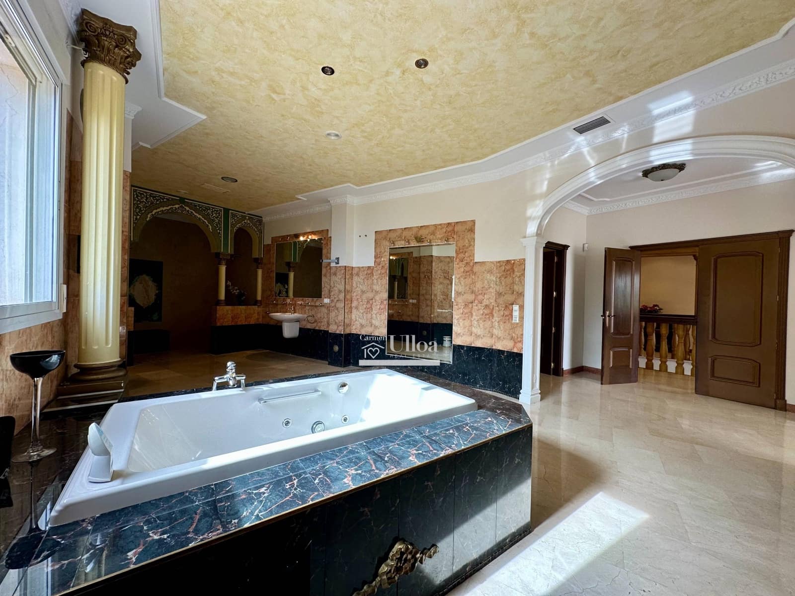 6 soverom Villa til salgs i Coveta Fuma med svømmebasseng garasje - € 950 000 (Ref: 8851698)