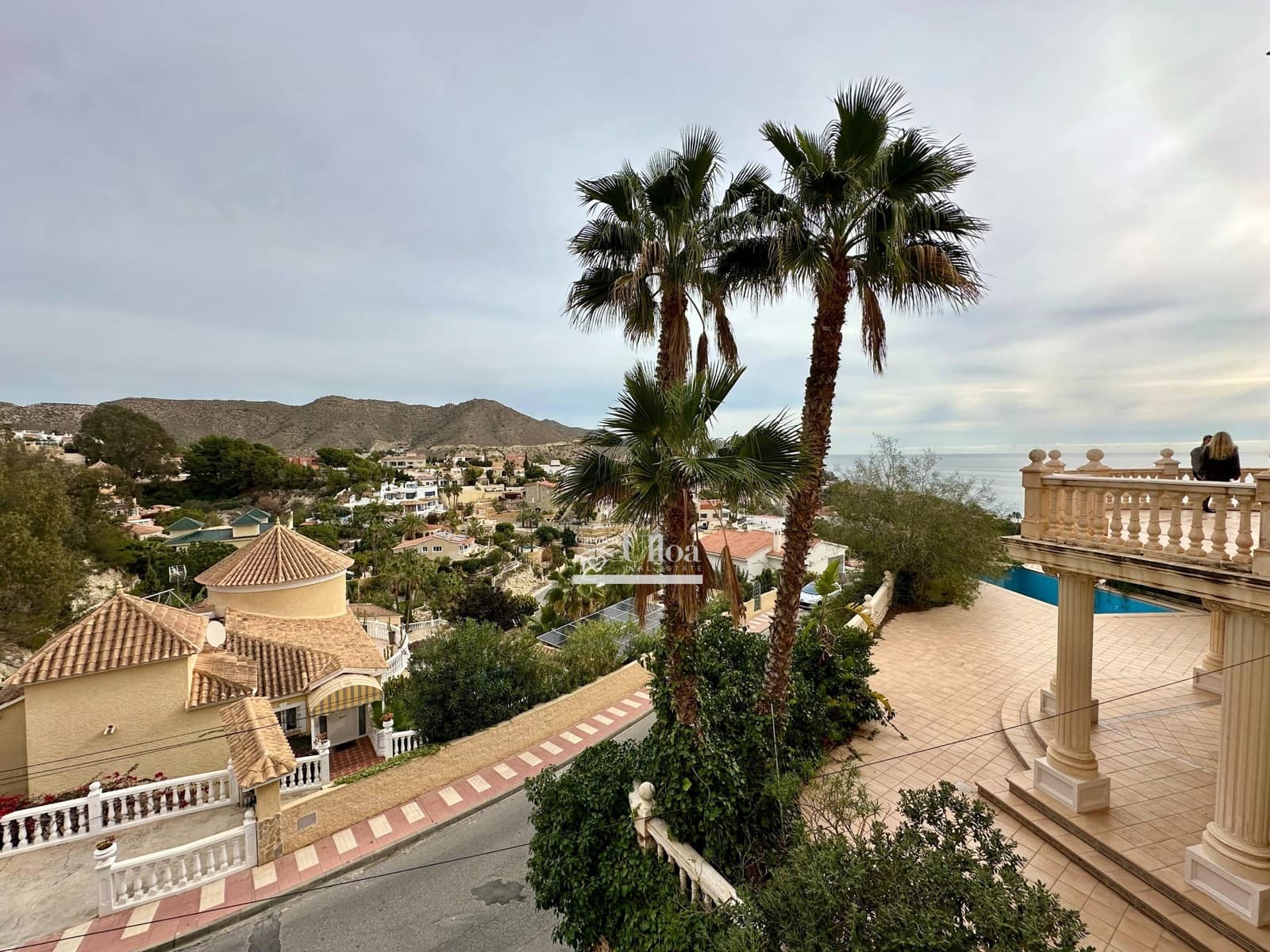 6 soverom Villa til salgs i Coveta Fuma med svømmebasseng garasje - € 950 000 (Ref: 8851698)