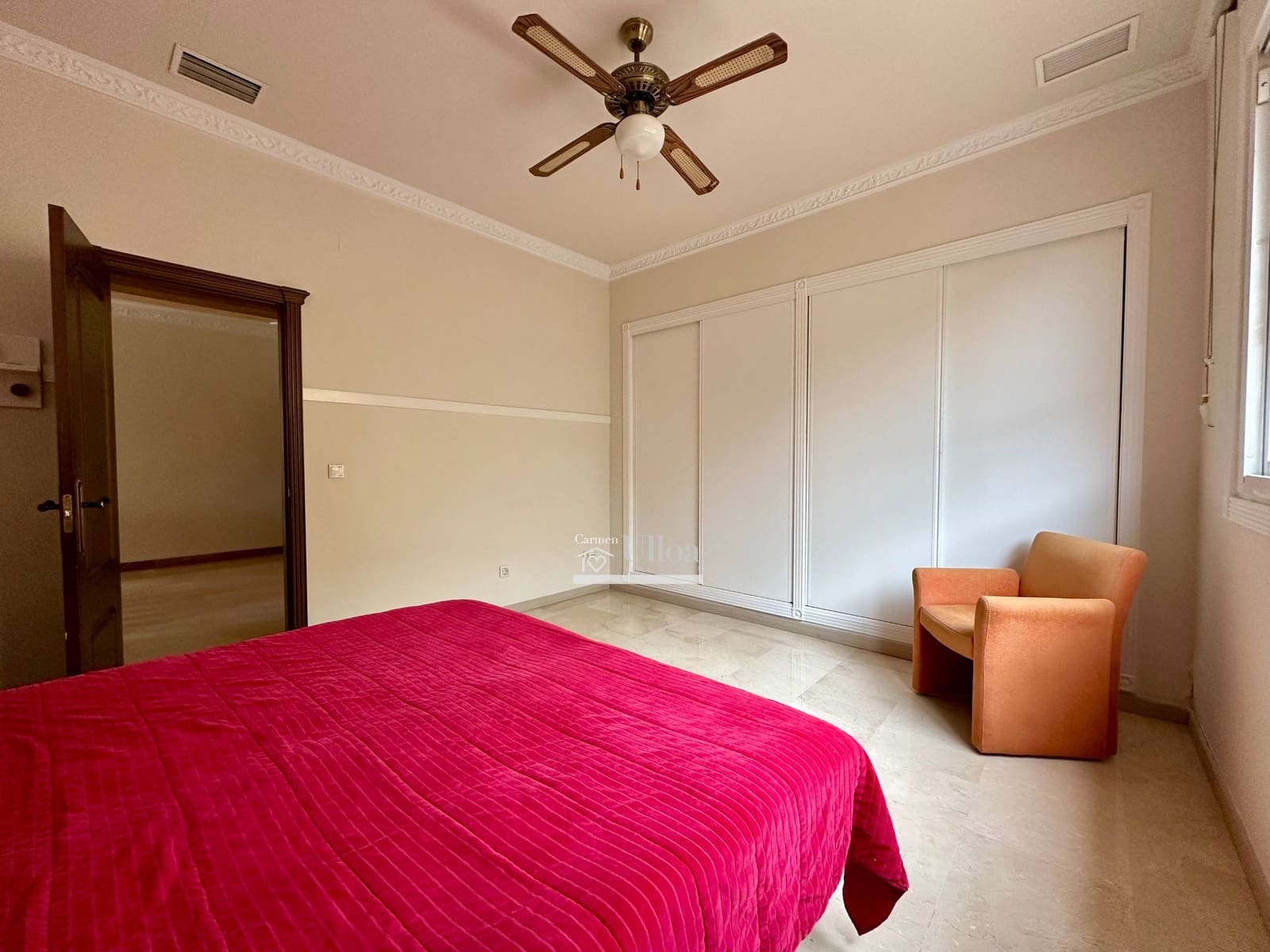 6 makuuhuone Huvila myytävänä paikassa Coveta Fuma mukana uima-altaan 
autotalli - 950 000 € (Ref: 8851698)