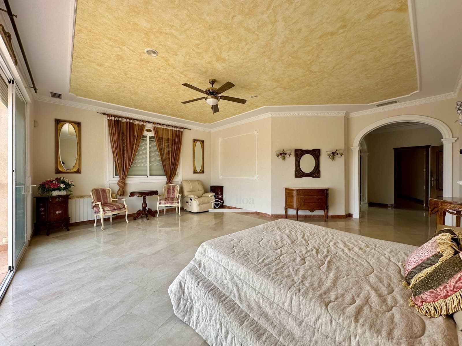 6 makuuhuone Huvila myytävänä paikassa Coveta Fuma mukana uima-altaan 
autotalli - 950 000 € (Ref: 8851698)