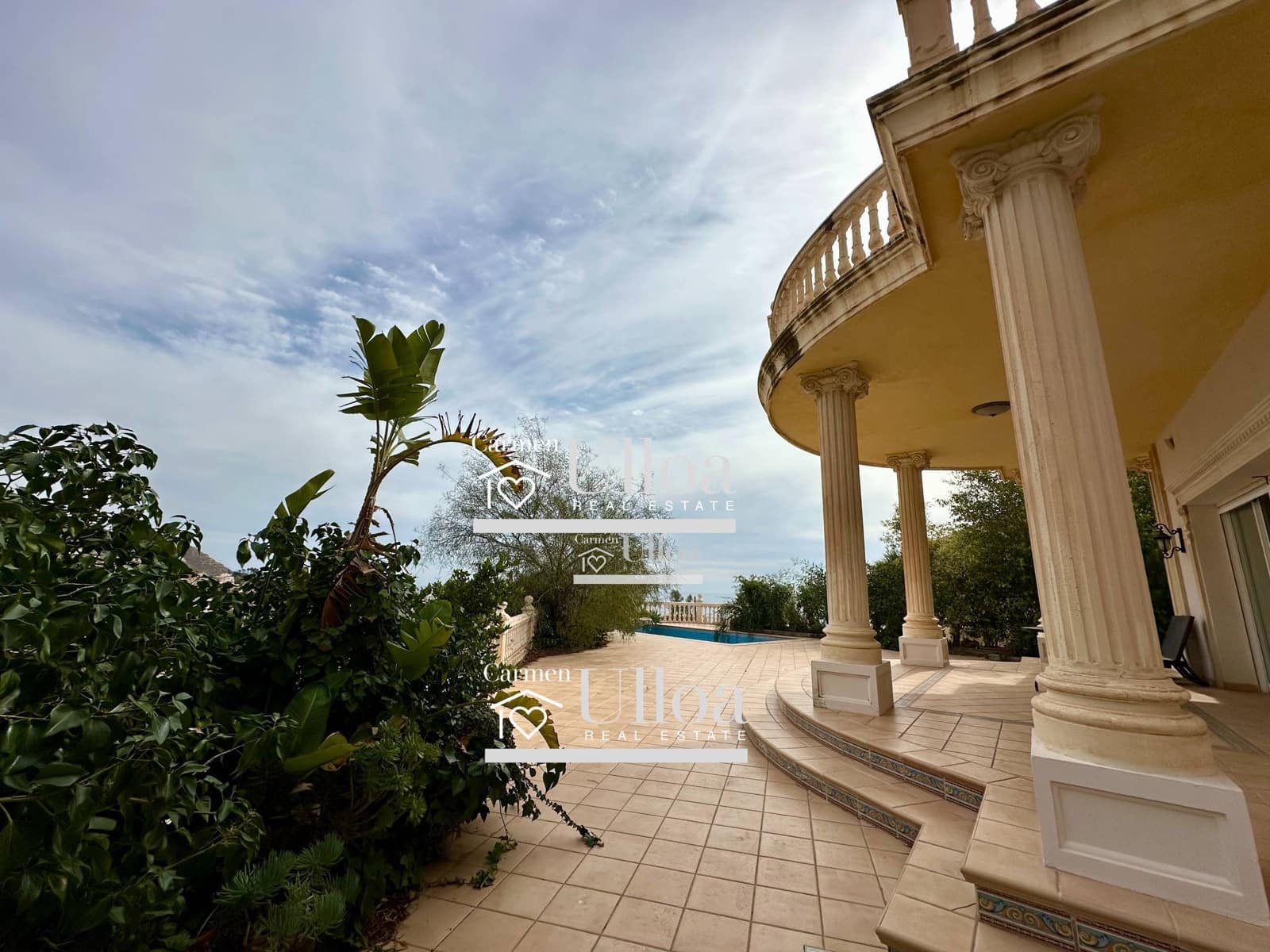 6 makuuhuone Huvila myytävänä paikassa Coveta Fuma mukana uima-altaan 
autotalli - 950 000 € (Ref: 8851698)