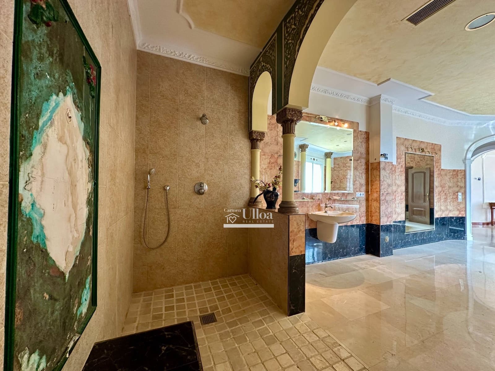 6 soverom Villa til salgs i Coveta Fuma med svømmebasseng garasje - € 950 000 (Ref: 8851698)