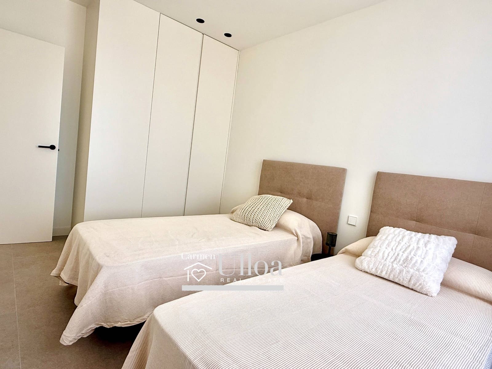 3 bedroom Villa for sale in San Juan de Alicante / Sant Joan d'Alacant with pool - € 729,000 (Ref: 8851700)