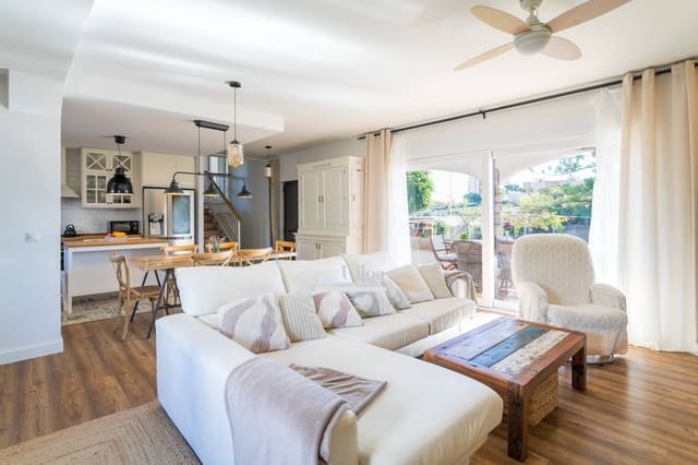 6 sypialnia Willa na sprzedaż w El Campello z basenem - 1 250 000 € (Ref: 8893271)