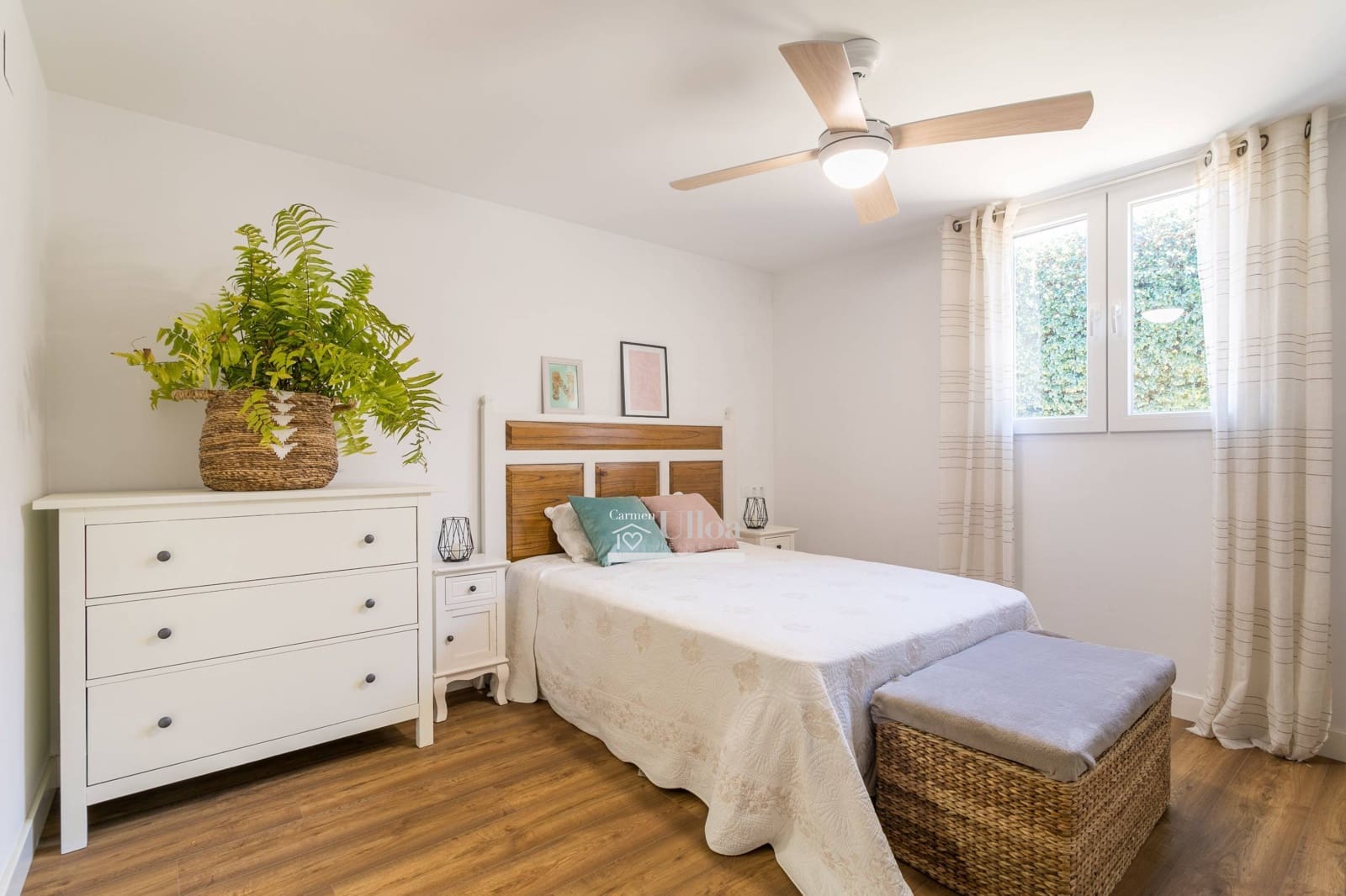 6 bedroom Villa for sale in El Campello with pool - € 1,250,000 (Ref: 8893271)