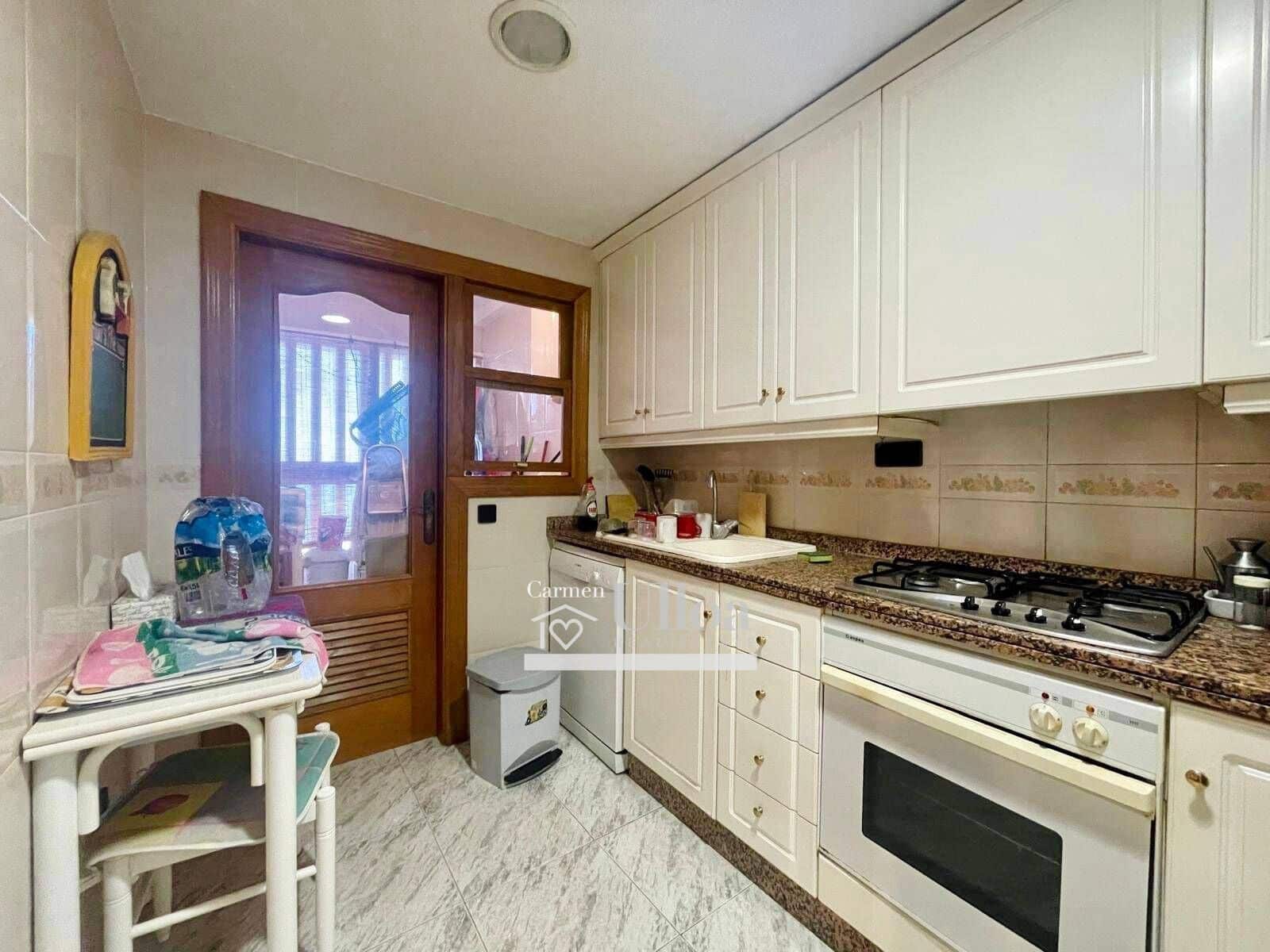 5 bedroom Flat for sale in Playa de San Juan with pool garage - € 1,050,000 (Ref: 8900176)