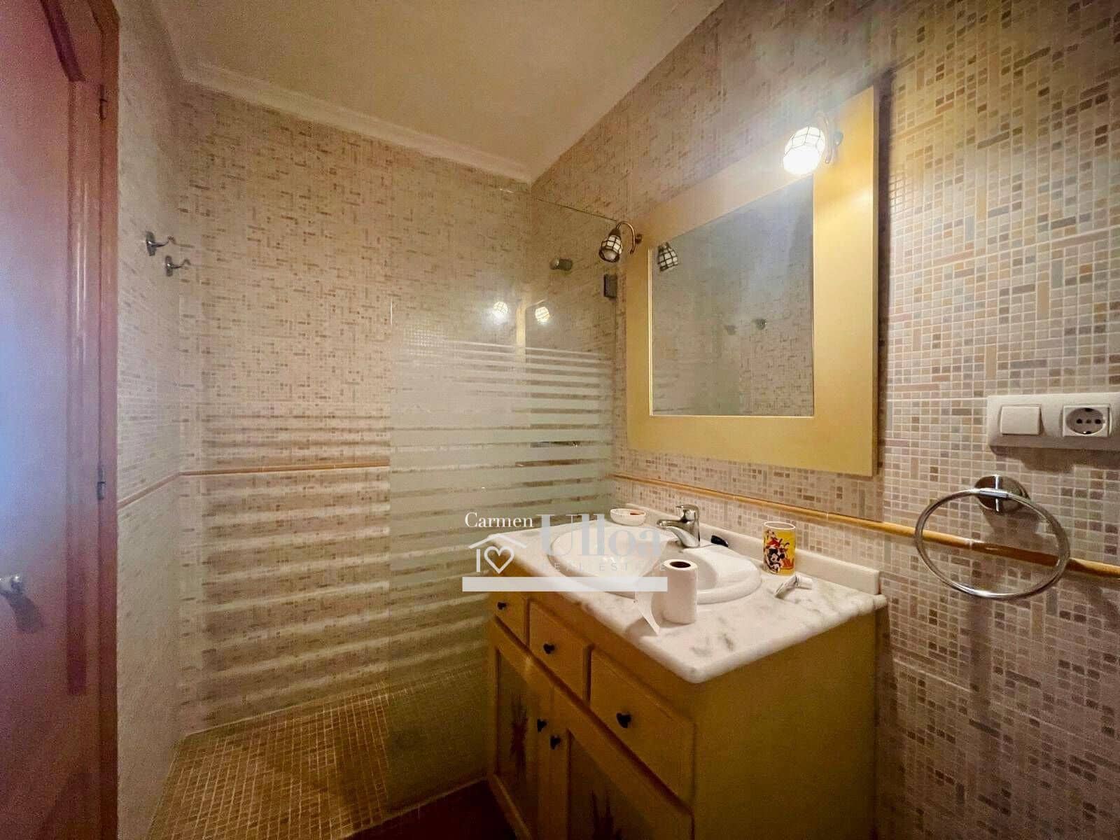 5 bedroom Flat for sale in Playa de San Juan with pool garage - € 1,050,000 (Ref: 8900176)