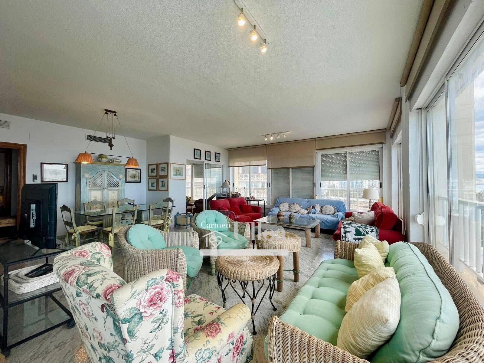 5 bedroom Flat for sale in Playa de San Juan with pool garage - € 1,050,000 (Ref: 8900176)