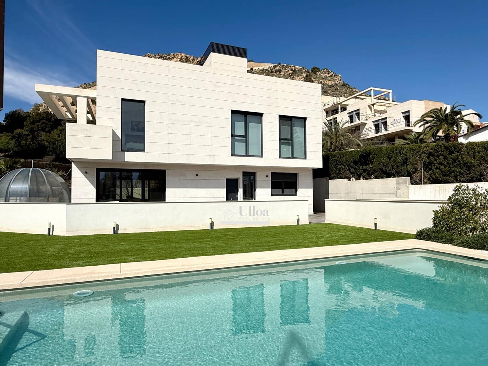 3 sovrum Villa till salu i Alicante stad med pool garage - 1 175 000 € (Ref: 8905616)