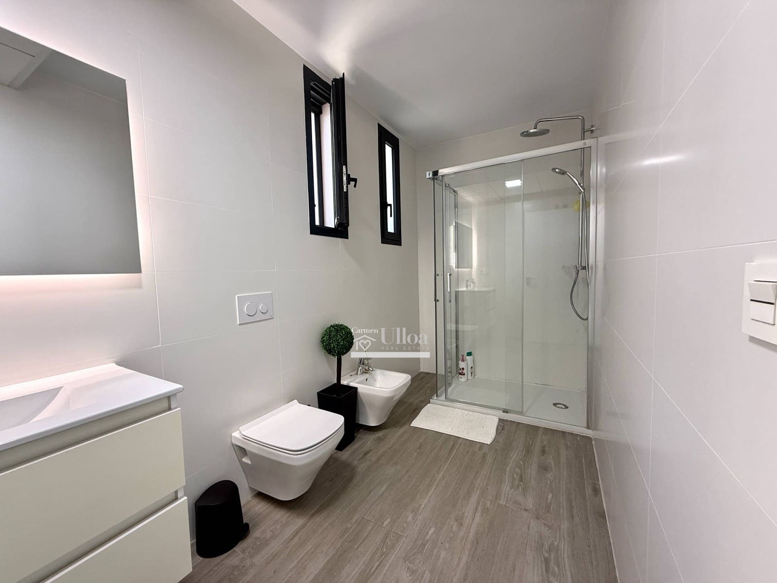 3 bedroom Villa for sale in Alicante / Alacant city with pool garage - € 1,175,000 (Ref: 8905616)