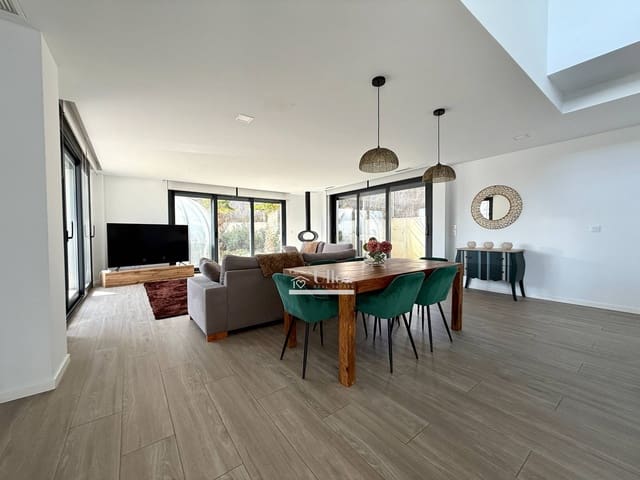 3 camera da letto Villa in vendita in Alicante città con piscina garage - 1.175.000 € (Rif: 8905616)