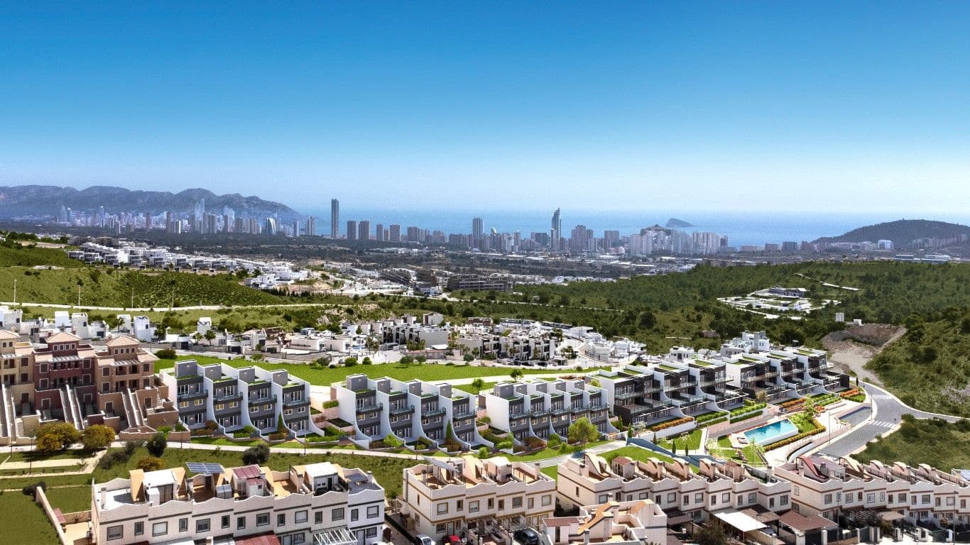 4 bedroom Villa for sale in Finestrat with pool - € 555,000 (Ref: 8943891)