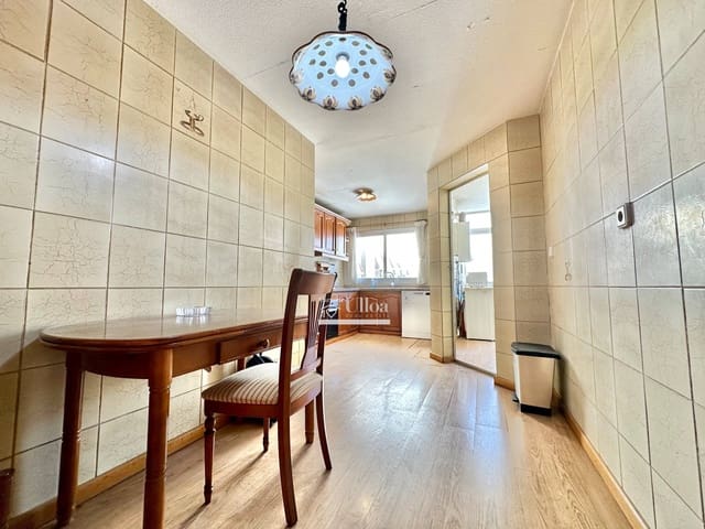 4 soveværelse Lejlighed til salg i Alicante by - € 670.000 (Ref: 8946759)