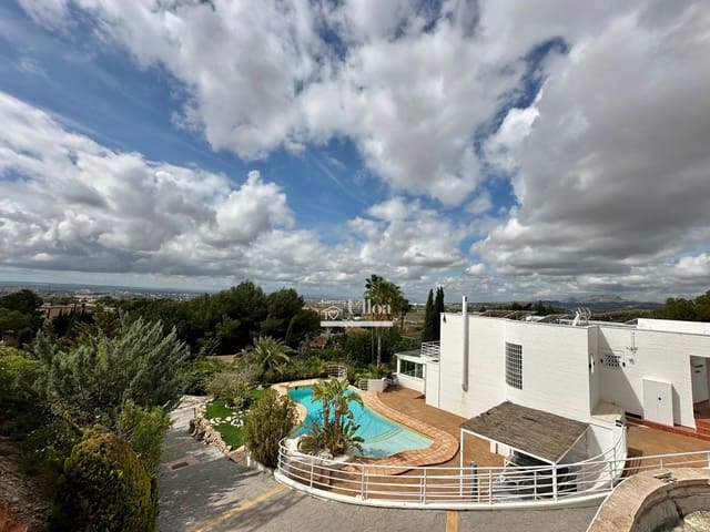 4 quarto Moradia para venda em Elche / Elx com piscina garagem - 750 000 € (Ref: 8960256)