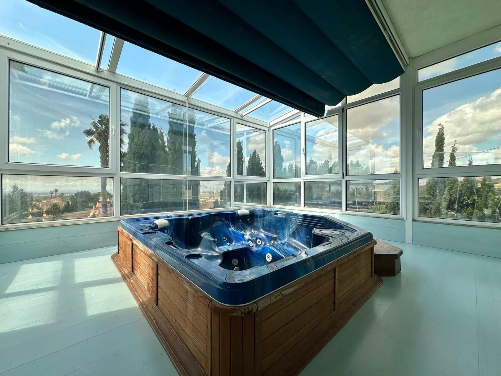 4 slaapkamer Villa te koop in Elche / Elx met zwembad garage - € 750.000 (Ref: 8960256)