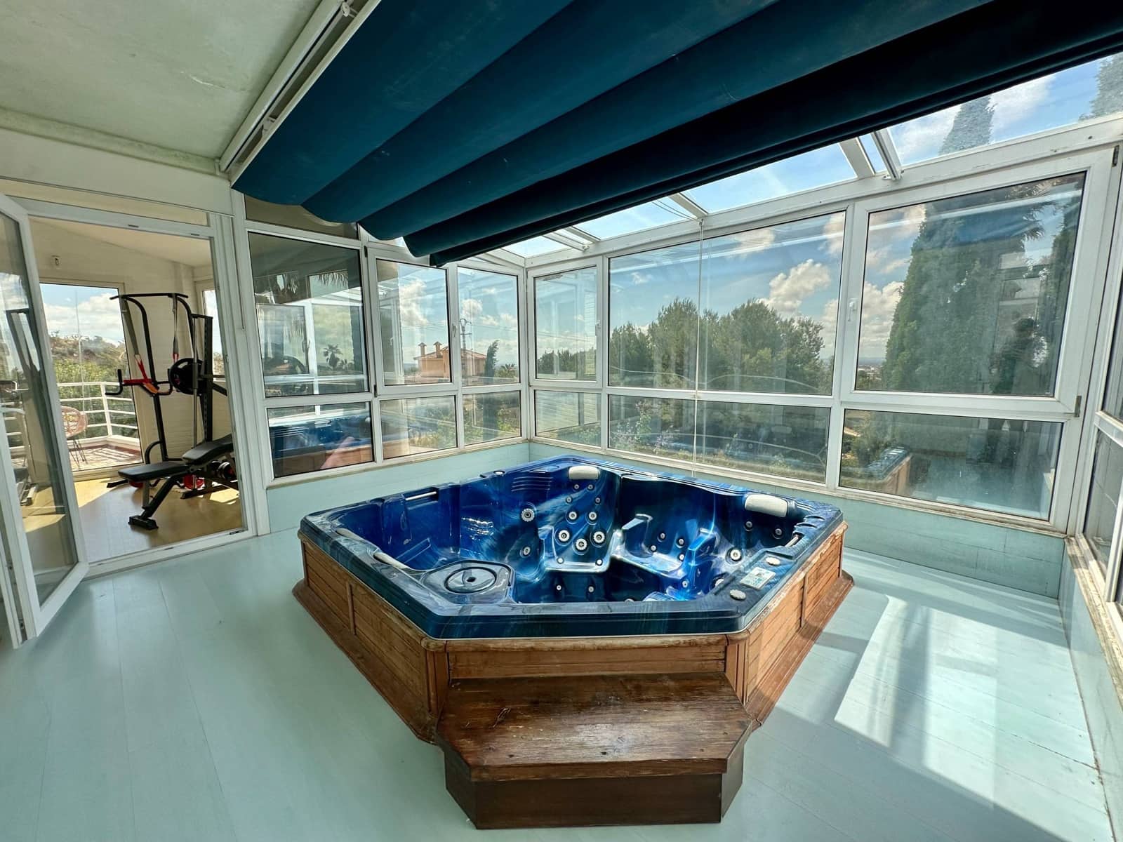 Chalet de 4 habitaciones en Elche / Elx en venta con piscina garaje - 750.000 € (Ref: 8960256)