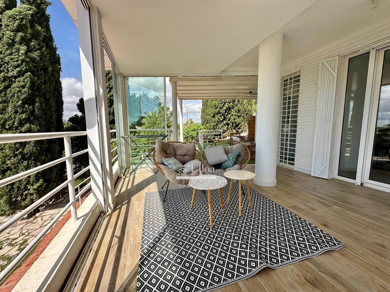 Chalet de 4 habitaciones en Elche / Elx en venta con piscina garaje - 750.000 € (Ref: 8960256)