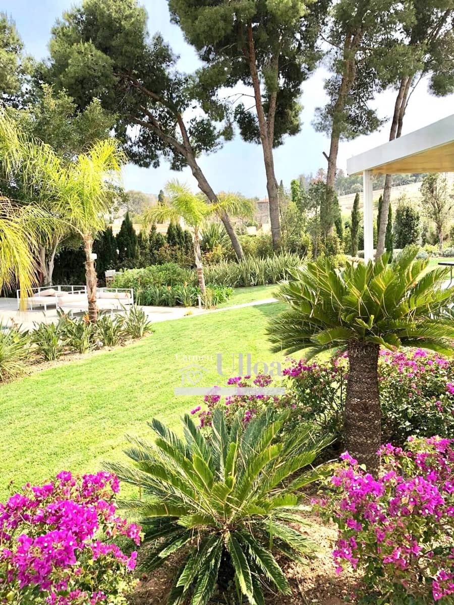 8 soverom Villa til salgs i Alicante by med svømmebasseng garasje - € 1 700 000 (Ref: 8979520)