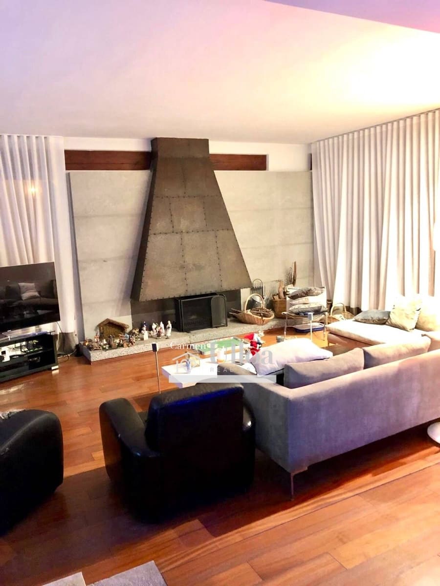 8 soverom Villa til salgs i Alicante by med svømmebasseng garasje - € 1 700 000 (Ref: 8979520)