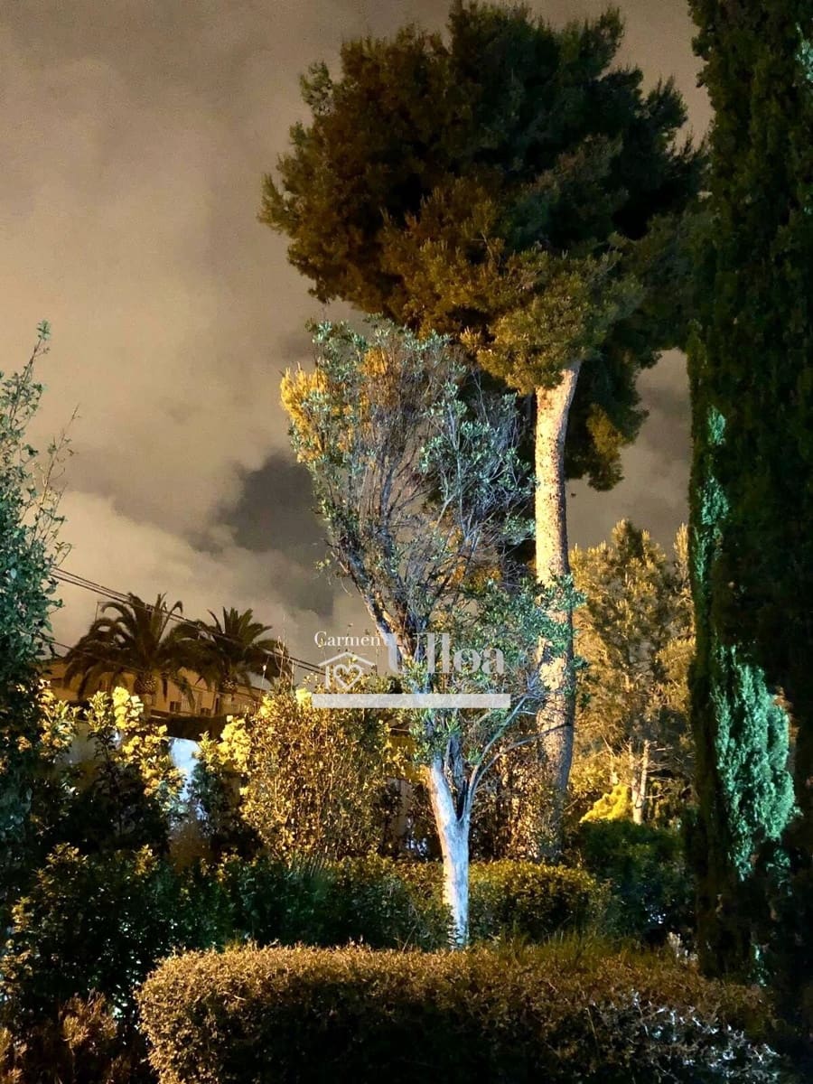 8 slaapkamer Villa te koop in Alicante stad met zwembad garage - € 1.700.000 (Ref: 8979520)