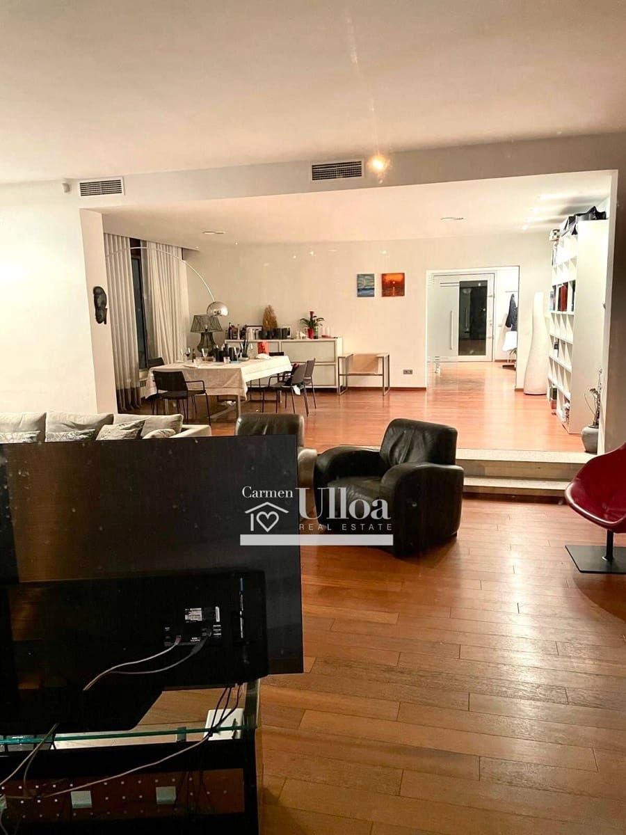 8 slaapkamer Villa te koop in Alicante stad met zwembad garage - € 1.700.000 (Ref: 8979520)