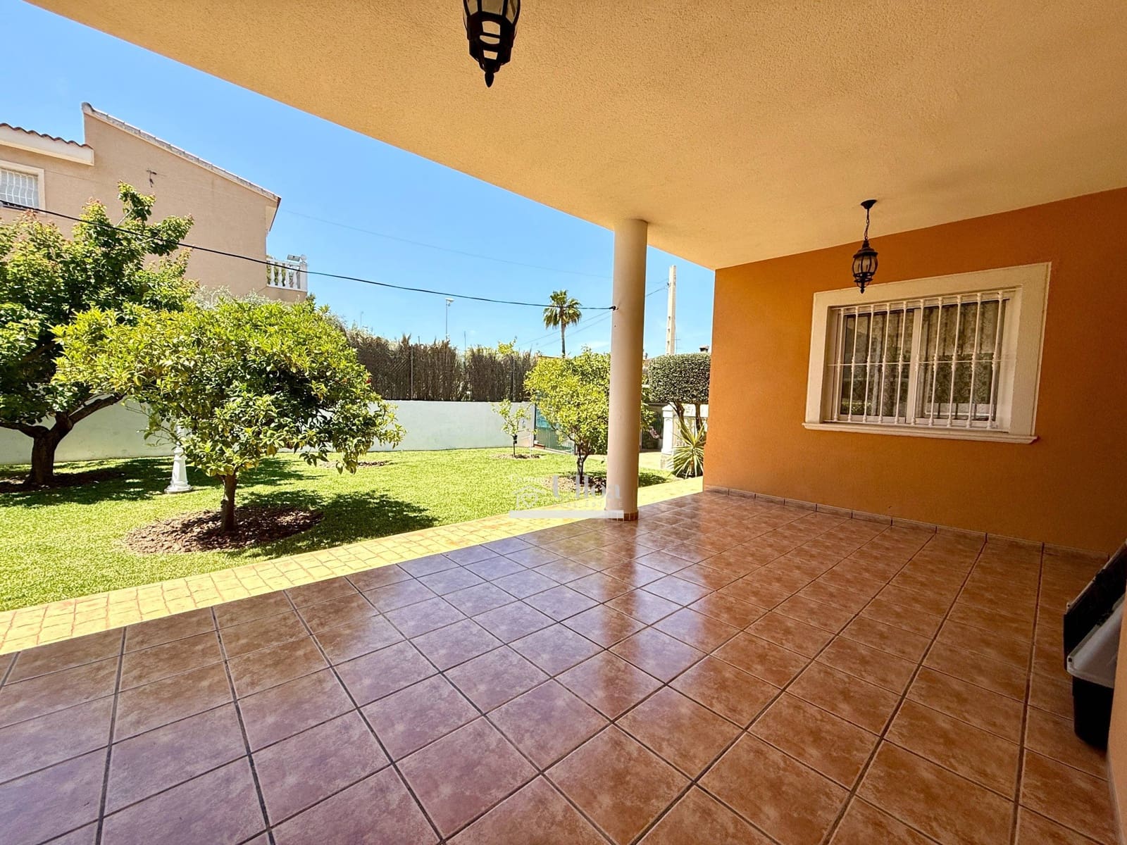 Chalet de 7 habitaciones en Muchamiel / Mutxamel en venta con piscina garaje - 864.000 € (Ref: 9020721)