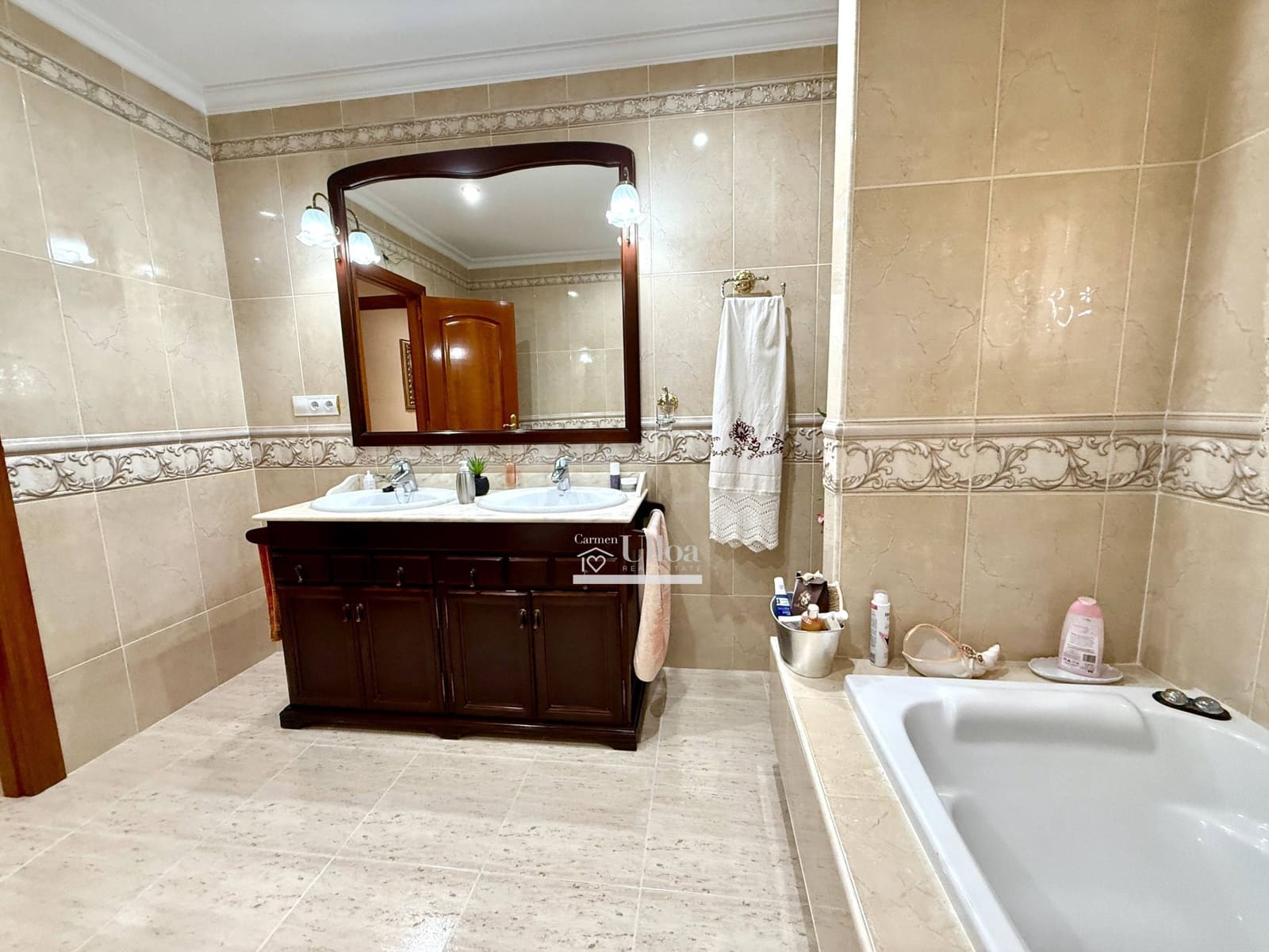 Chalet de 7 habitaciones en Muchamiel / Mutxamel en venta con piscina garaje - 864.000 € (Ref: 9020721)