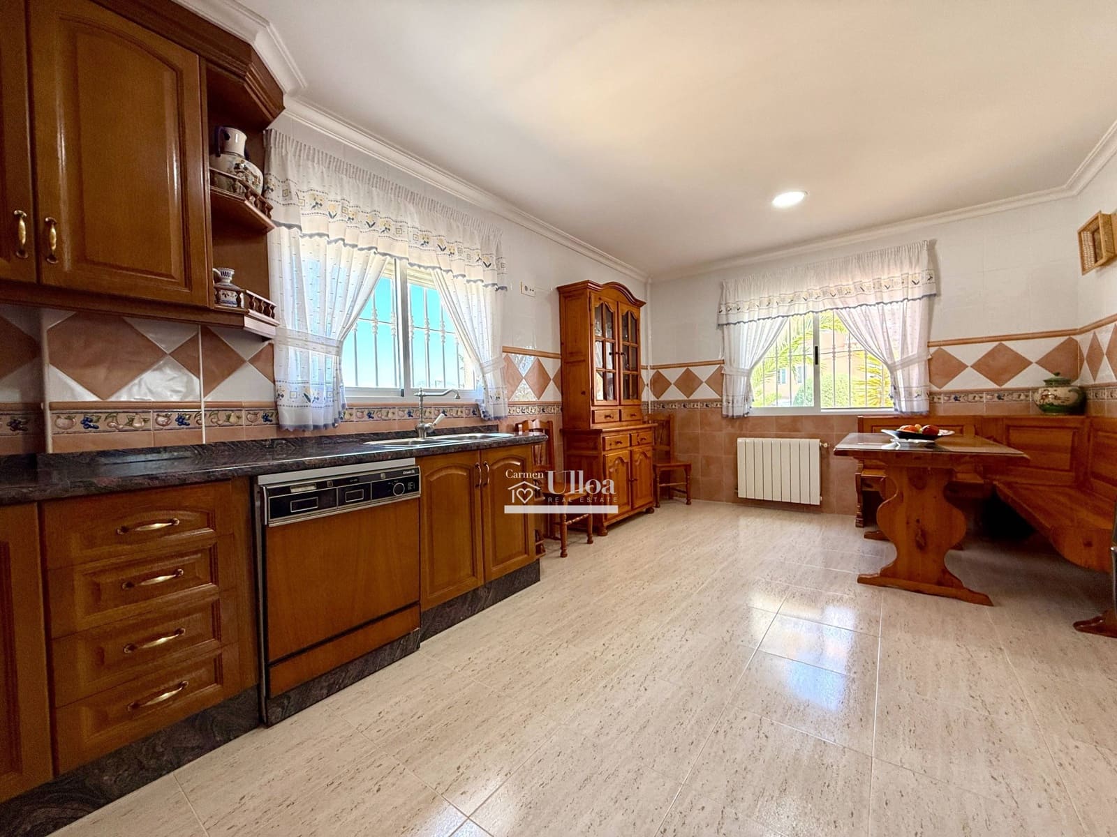 7 bedroom Villa for sale in Muchamiel / Mutxamel with pool garage - € 864,000 (Ref: 9020721)