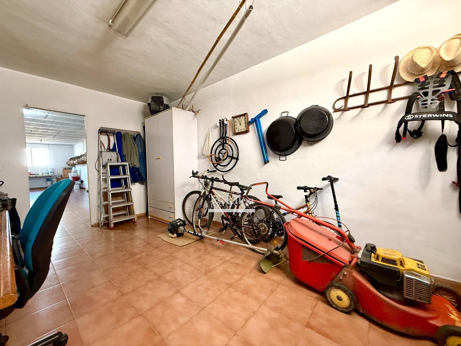 7 bedroom Villa for sale in Muchamiel / Mutxamel with pool garage - € 864,000 (Ref: 9020721)