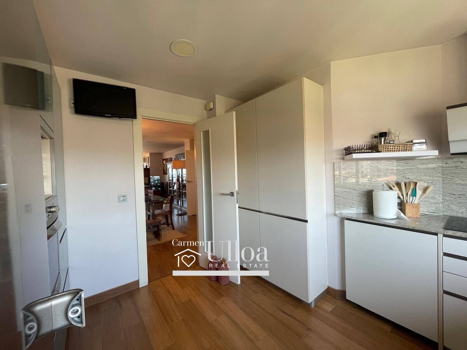 4 bedroom Flat for sale in Playa de San Juan with pool - € 675,000 (Ref: 9104805)