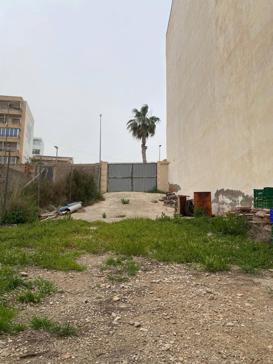 Bauplatz zu verkaufen in El Campello - 3.250.000 € (Ref: 9193966)