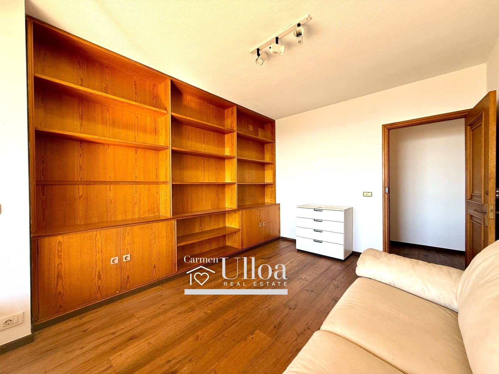 5 bedroom Flat for sale in Alicante / Alacant city with garage - € 1,975,000 (Ref: 9208487)