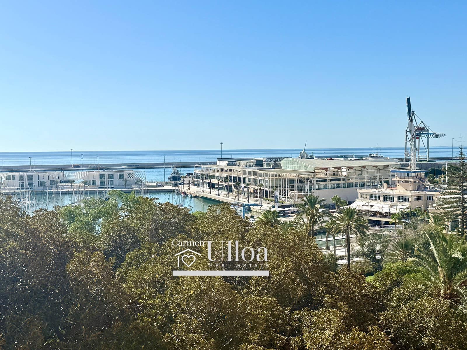 5 bedroom Flat for sale in Alicante / Alacant city with garage - € 1,975,000 (Ref: 9208487)