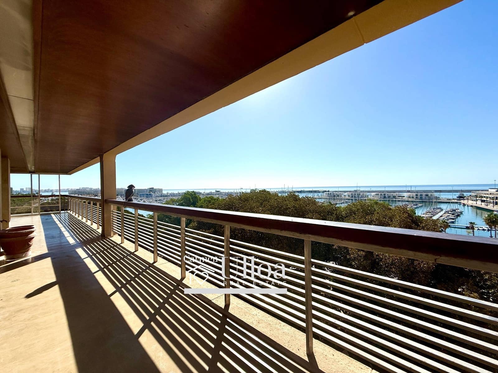 5 bedroom Flat for sale in Alicante / Alacant city with garage - € 1,975,000 (Ref: 9208487)