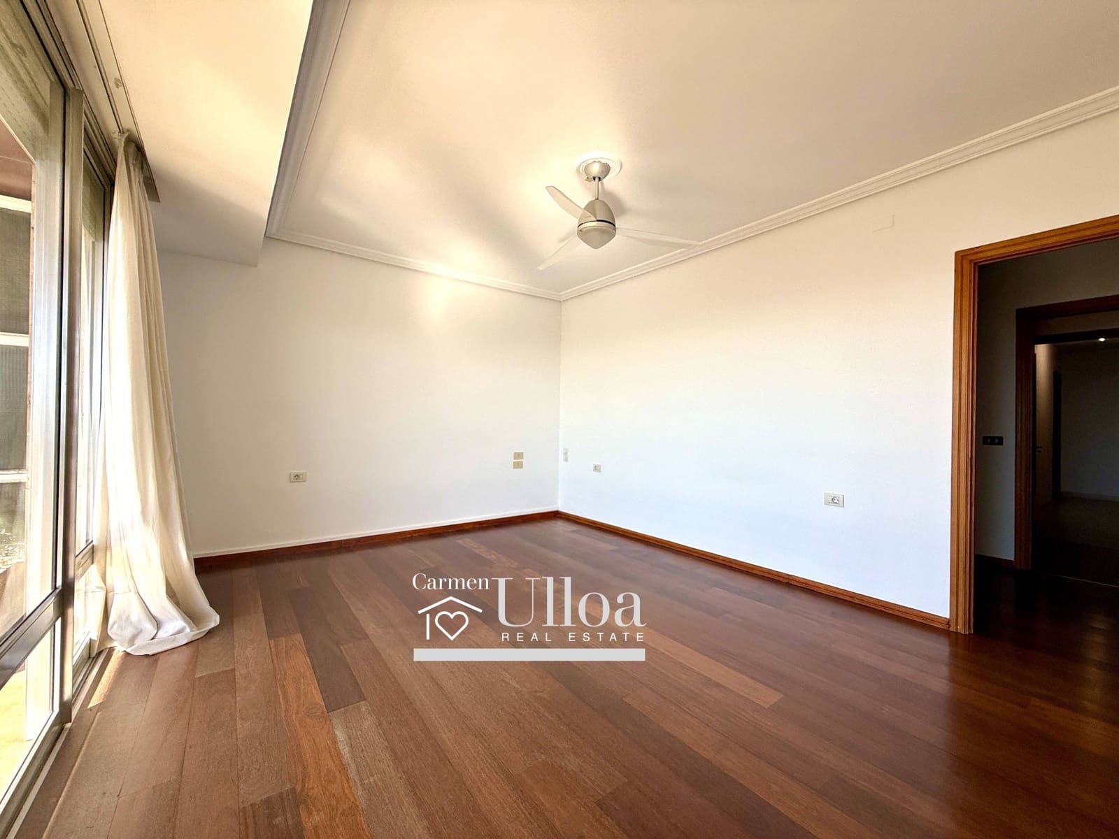 5 bedroom Flat for sale in Alicante / Alacant city with garage - € 1,975,000 (Ref: 9208487)