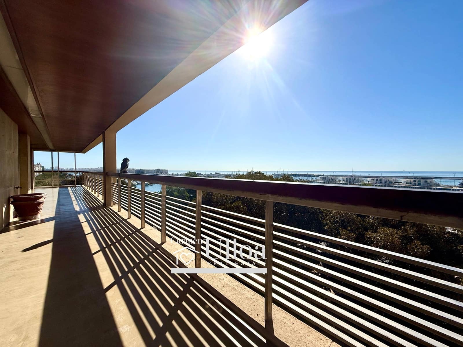 5 bedroom Flat for sale in Alicante / Alacant city with garage - € 1,975,000 (Ref: 9208487)