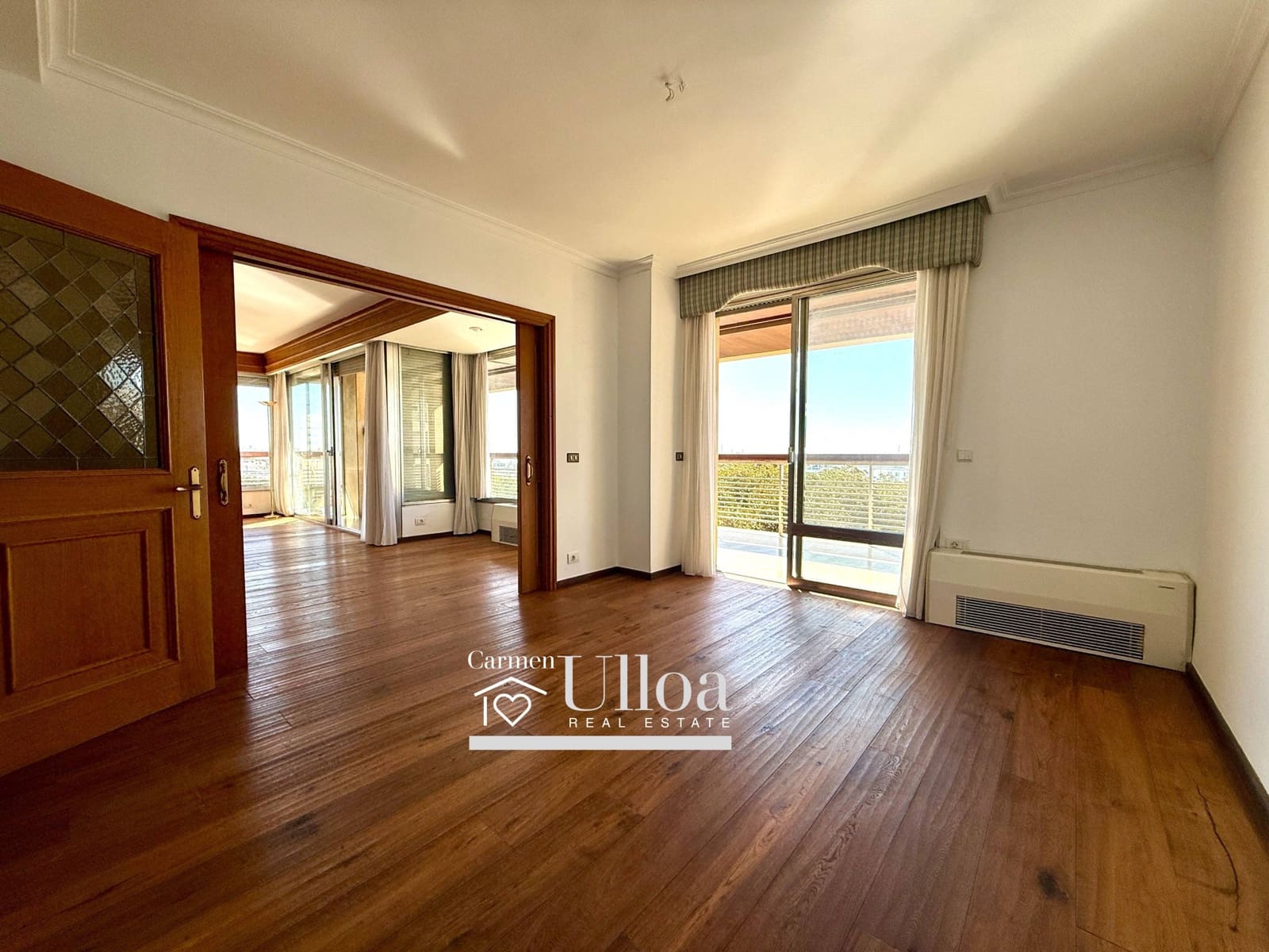 5 bedroom Flat for sale in Alicante / Alacant city with garage - € 1,975,000 (Ref: 9208487)