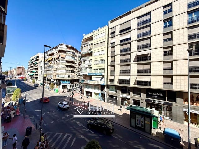 4 slaapkamer Flat te koop in Alicante stad - € 475.000 (Ref: 9208488)
