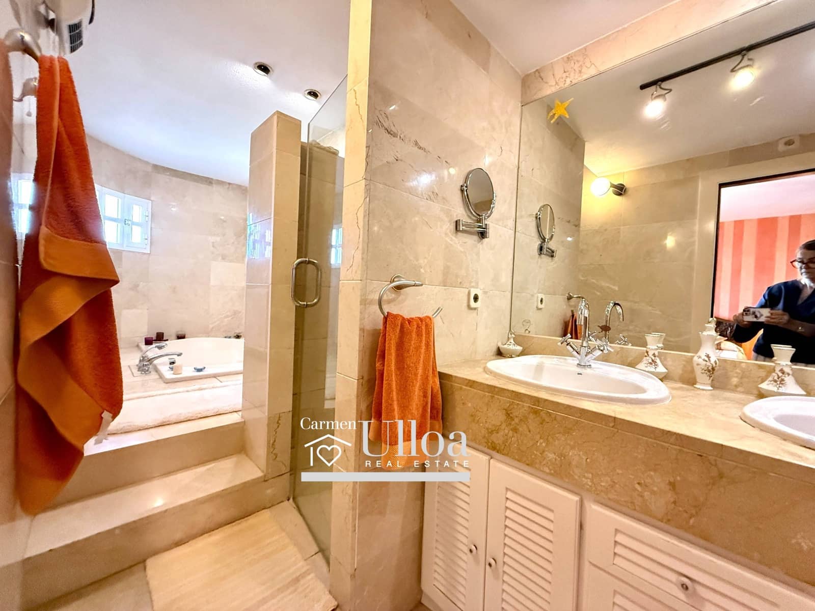 5 chambre Maison de Ville à vendre à Playa de San Juan avec piscine garage - 750 000 € (Ref: 9228755)