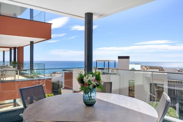 4 chambre Appartement à vendre à Carvajal, Fuengirola avec piscine garage - 799 000 € (Ref: 9243249)