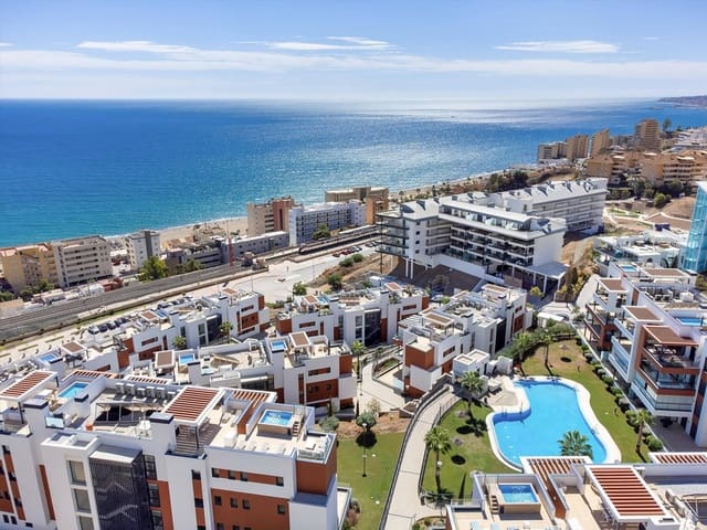 4 soverom Leilighet til salgs i Carvajal, Fuengirola med svømmebasseng garasje - € 749 000 (Ref: 9243249)