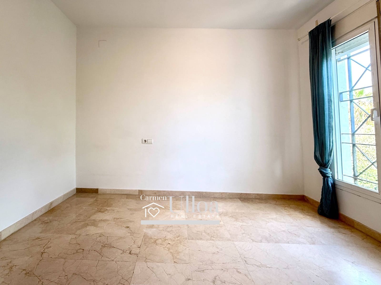 4 sypialnia Dom szeregowy na sprzedaż w Miasto Alicante / Alacant z basenem garażem - 680 000 € (Ref: 9266518)