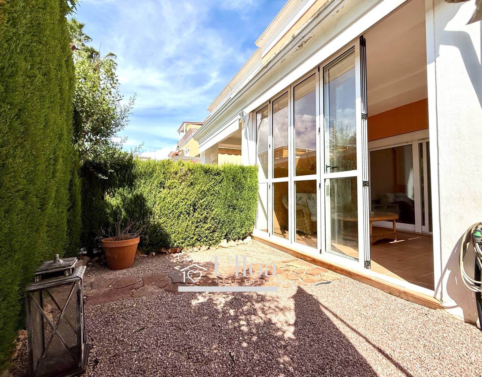 4 slaapkamer Rijtjeshuis te koop in Alicante stad met zwembad garage - € 680.000 (Ref: 9266518)