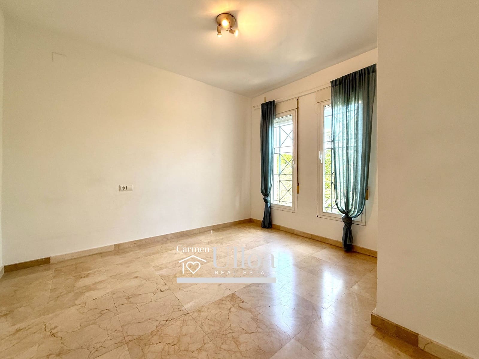 4 camera da letto Villetta a Schiera in vendita in Alicante citta con piscina garage - 670.000 € (Rif: 9266518)