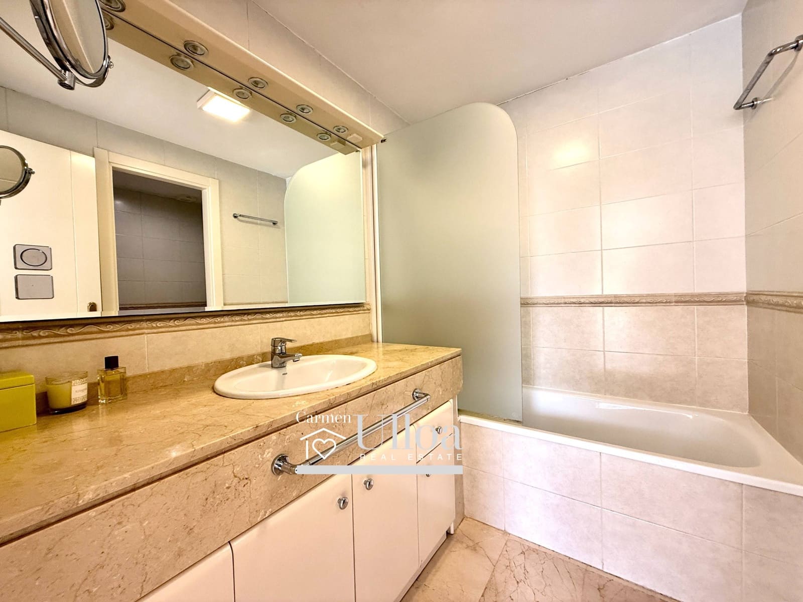 4 sovrum Radhus till salu i Alicante stad med pool garage - 670 000 € (Ref: 9266518)