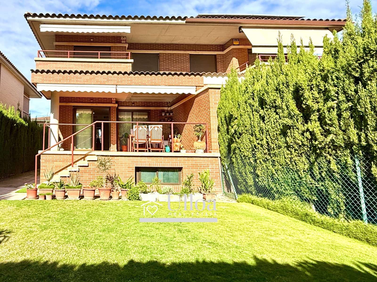 4 sypialnia Dom szeregowy na sprzedaż w Muchamiel / Mutxamel z basenem garażem - 575 000 € (Ref: 9330857)