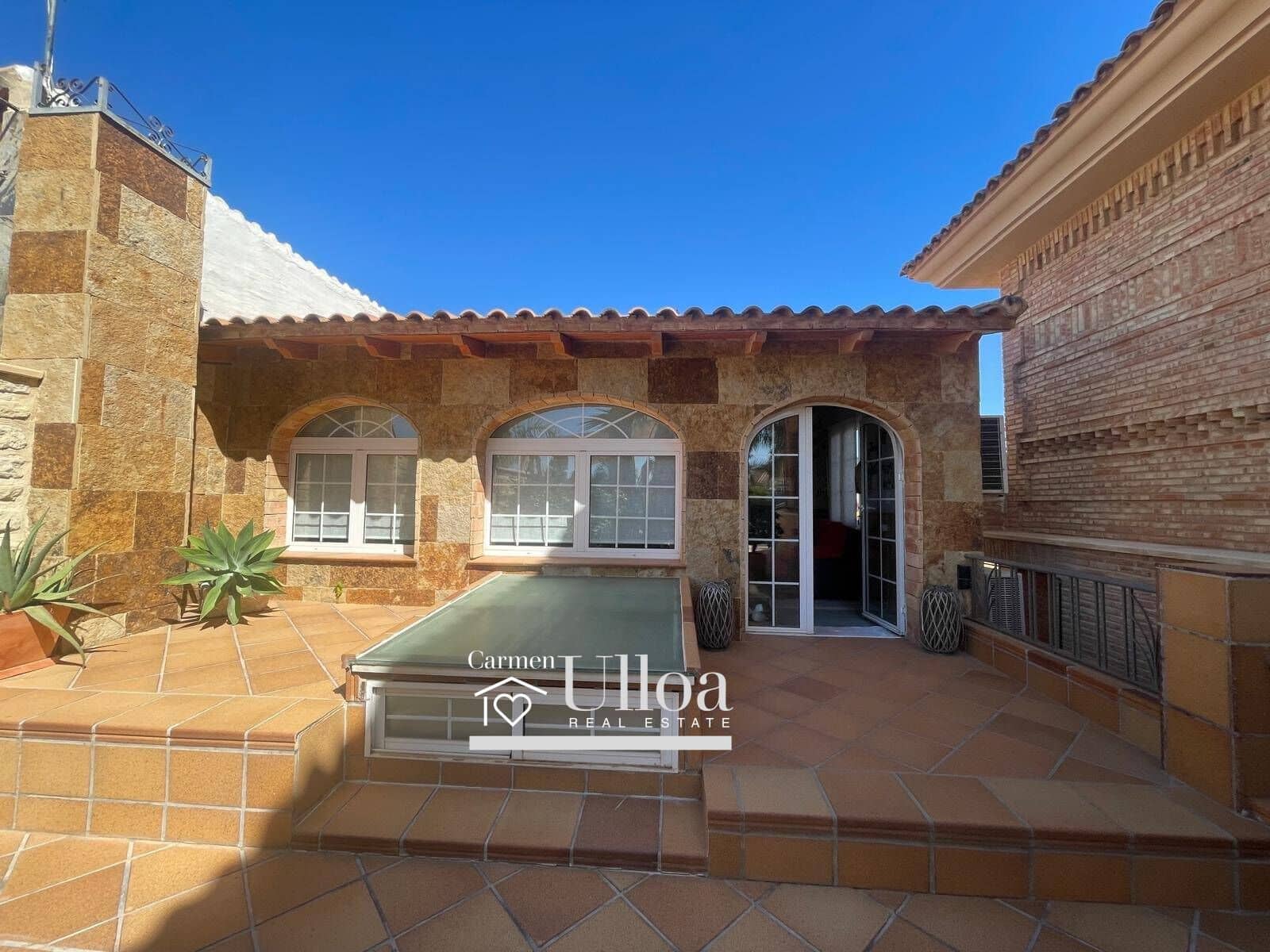 4 bedroom Villa for sale in San Vicente / Sant Vicent del Raspeig with pool garage - € 929,000 (Ref: 9338487)