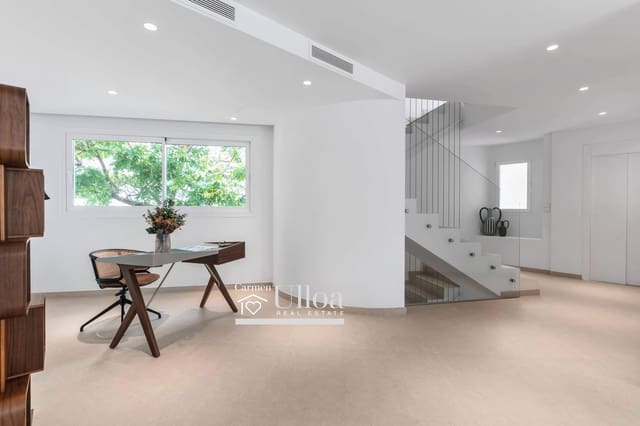 4 bedroom Villa for sale in Altea with pool garage - € 2,146,000 (Ref: 9341393)